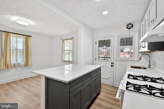 1870 Yakona Rd in Parkville, MD - Building Photo - Building Photo