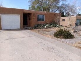 4904 Idlewilde Ln SE in Albuquerque, NM - Building Photo