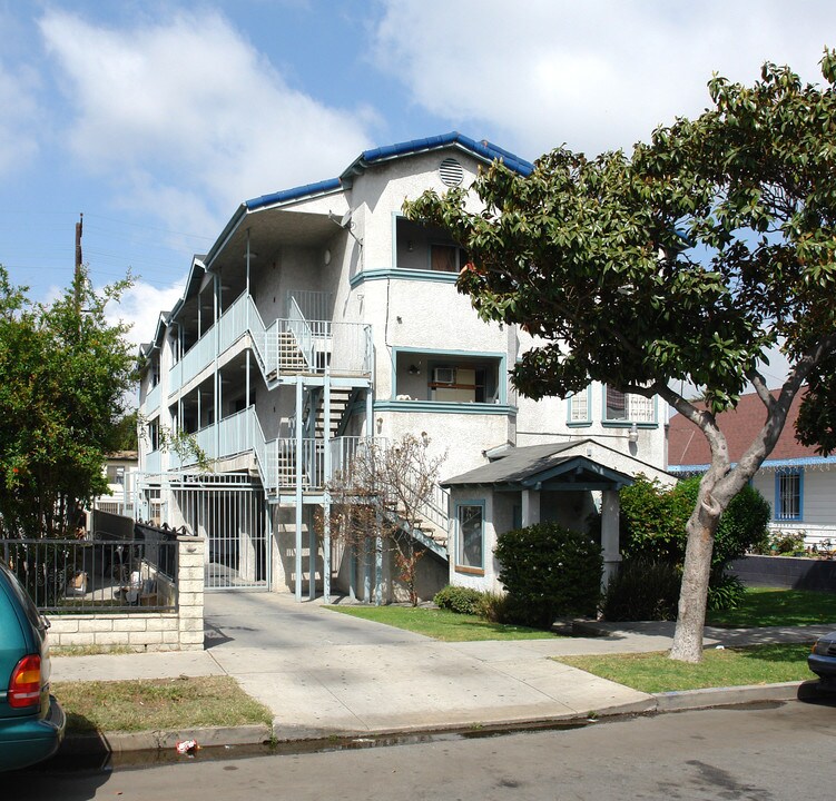 The Locust Street Apartments in Long Beach, CA - Building Photo