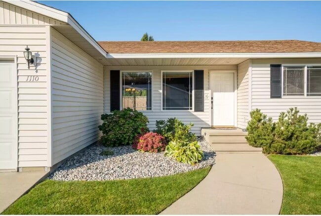 1110 Filbeck Pl in Wenatchee, WA - Building Photo - Building Photo