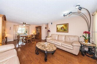 4902 Vision Ave in Holiday, FL - Building Photo - Building Photo