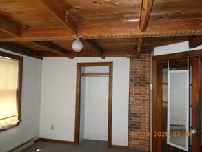 10 Fruit Pl, Unit #3 in Amesbury, MA - Foto de edificio - Building Photo