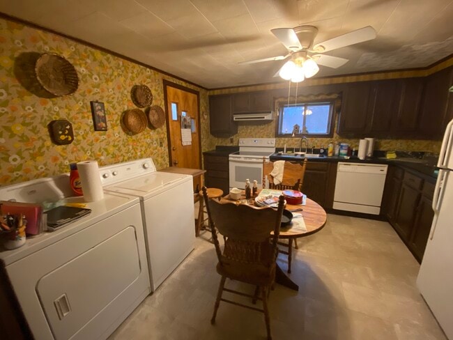 4 Fuller Ln in Uniontown, PA - Building Photo - Building Photo