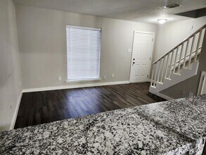 517 5th St in Humble, TX - Building Photo - Building Photo