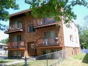 Hilltop Apartment in St. Paul, MN - Building Photo - Building Photo