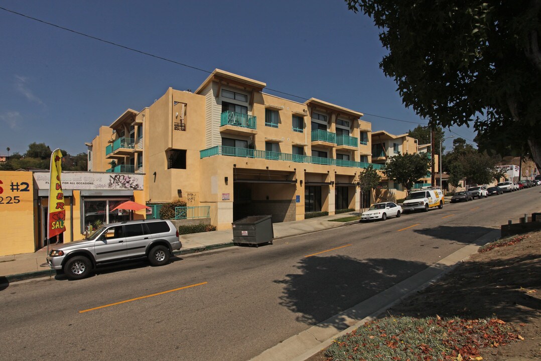 Vista Monterey Apartments in Los Angeles, CA - Foto de edificio