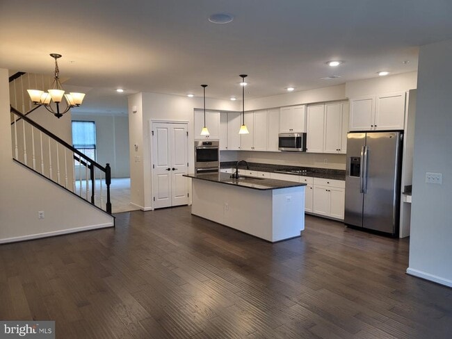41438 Black Cherry Terrace in Aldie, VA - Building Photo - Building Photo