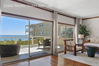 22626 Pacific Coast Hwy in Malibu, CA - Building Photo - Building Photo