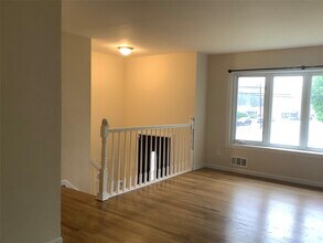 15 Carrol St in Babylon, NY - Building Photo - Building Photo