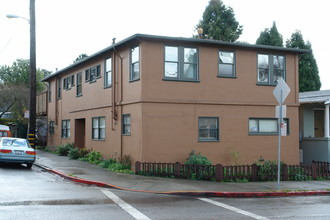 1626-28 Hopkins St in Berkeley, CA - Building Photo - Building Photo