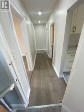 201 Albert St in Oshawa, ON - Building Photo - Building Photo