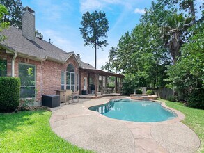 11 Barlow Ct in The Woodlands, TX - Building Photo - Building Photo
