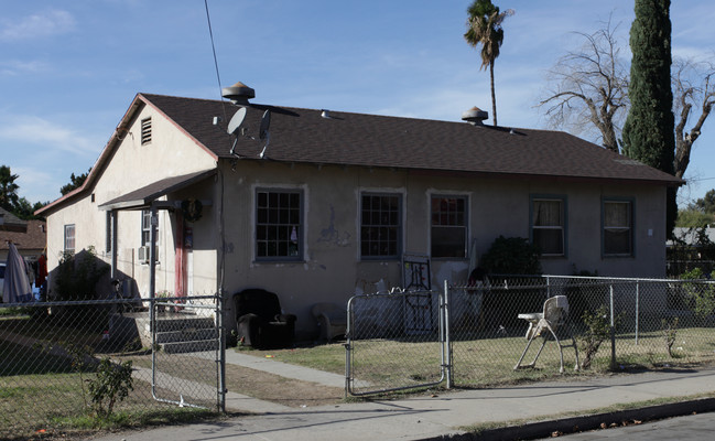 5788 Montgomery St in Riverside, CA - Building Photo - Building Photo