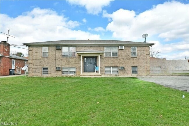 property at 840 Moyer Ave