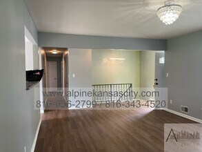 8407 E 55 Terrace in Kansas City, MO - Building Photo - Building Photo
