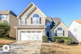 130 Carriage Lake Dr in Stockbridge, GA - Building Photo