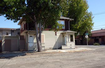 400-404 21st St in Richmond, CA - Building Photo - Building Photo