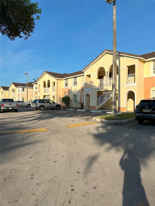 2811 SE 17th Ave in Homestead, FL - Building Photo