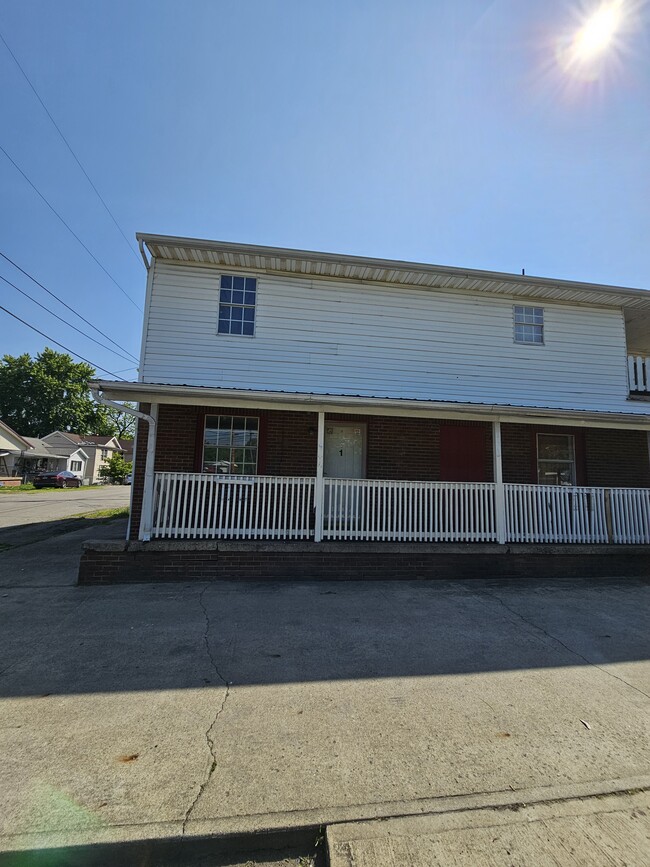 502 Pike St, Unit Pike Street