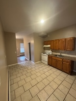 39 Silver St, Unit #1F in Norwich, NY - Building Photo