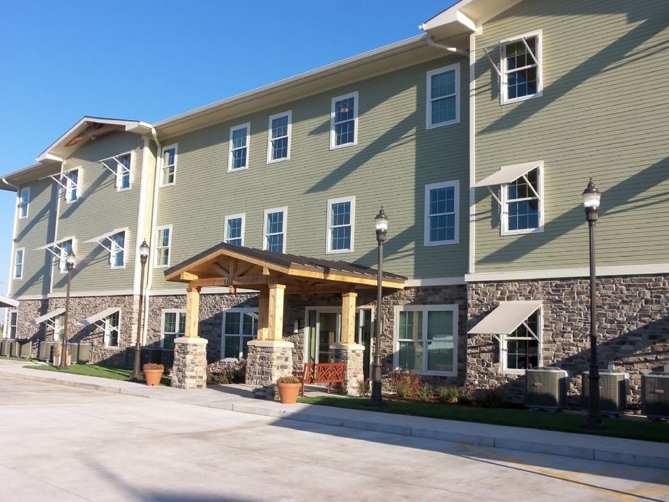 Riverview Senior Residences in Hutchinson, KS - Foto de edificio