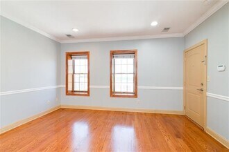 21 St Pauls Ave in Jersey City, NJ - Building Photo - Building Photo