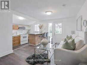 187 Annis St in Oshawa, ON - Building Photo - Building Photo