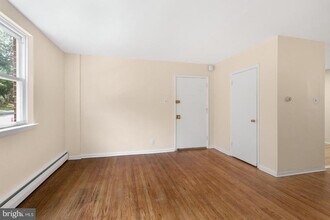 5990 Henry Ave in Philadelphia, PA - Building Photo - Building Photo