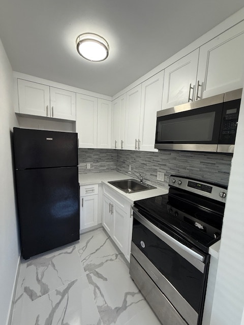 5962 NW 19th St in Lauderhill, FL - Building Photo