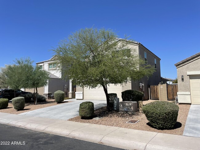 30012 W Monterey Dr in Buckeye, AZ - Building Photo - Building Photo