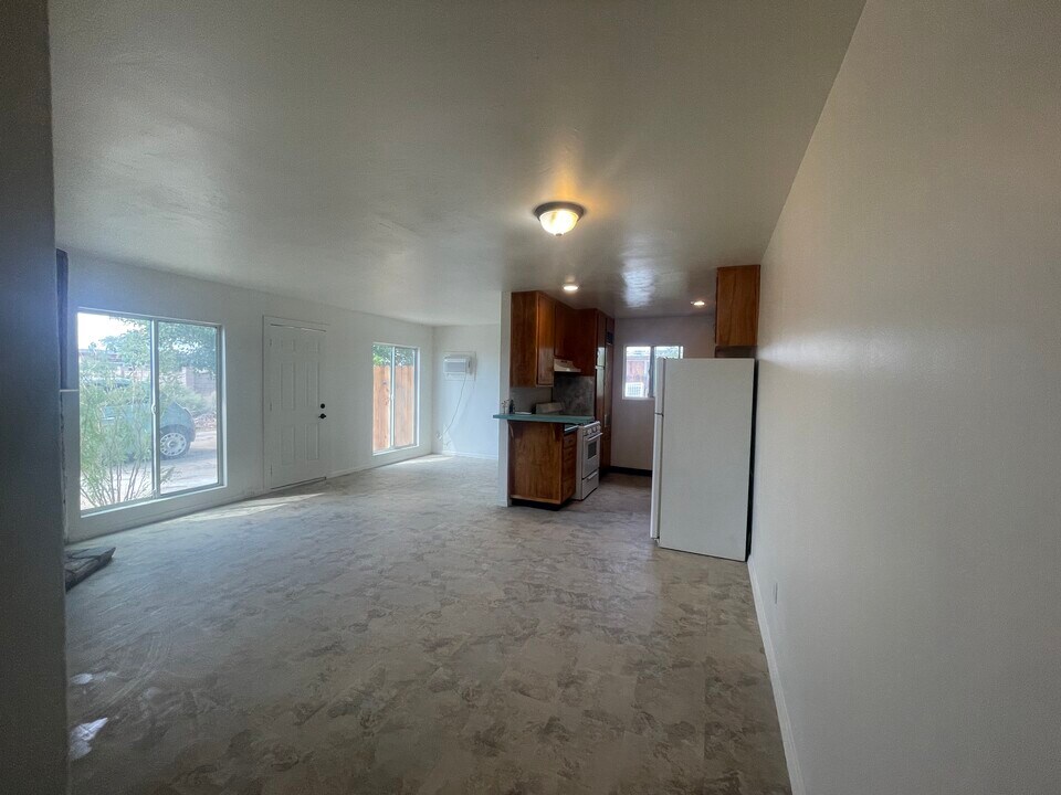13429 Davenport St, Unit 4 in North Edwards, CA - Building Photo
