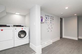 35 South St, Unit B2 in Boston, MA - Building Photo - Building Photo