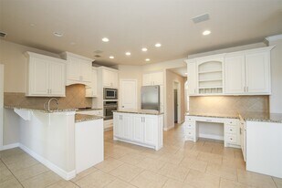 11722 Spriggs Way in Houston, TX - Building Photo