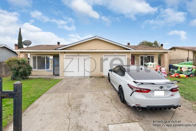 7918 68th Ave in Sacramento, CA - Building Photo - Building Photo