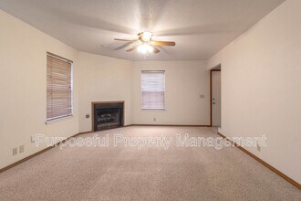 216 N Fretz Ave in Edmond, OK - Building Photo - Building Photo