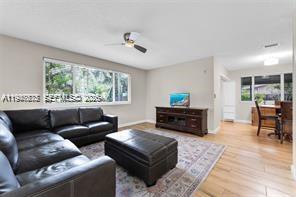 1532 NE 39th St in Oakland Park, FL - Building Photo - Building Photo