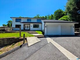 7 Glenview Dr in Sherman, CT - Building Photo