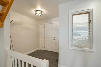 1 Columbus Pl in Cliffside Park, NJ - Building Photo - Building Photo