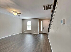 178 Holly St in Georgetown, TX - Building Photo - Building Photo