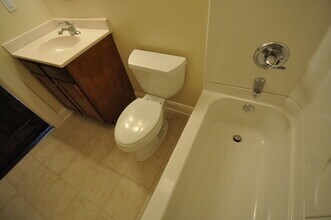 621 Golfview Dr in Lexington, KY - Building Photo - Building Photo