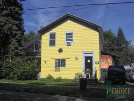 1126 Schuyler St in Utica, NY - Building Photo
