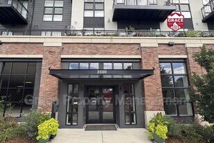 3500 S Corona St in Englewood, CO - Building Photo