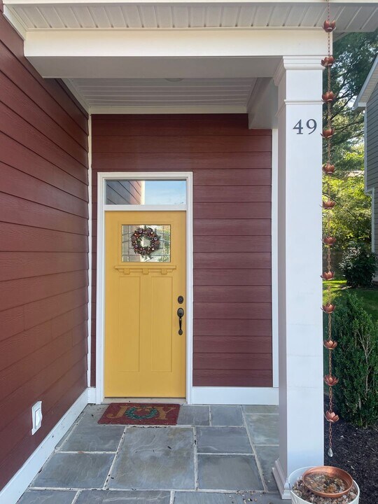 49 Chamberlain Lp in Lexington, VA - Building Photo