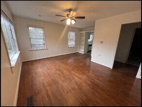 5919 Woodlawn Dr in Little Rock, AR - Building Photo - Building Photo