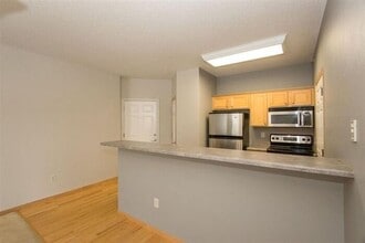 2450 Cascade Ln in Iowa City, IA - Building Photo - Building Photo