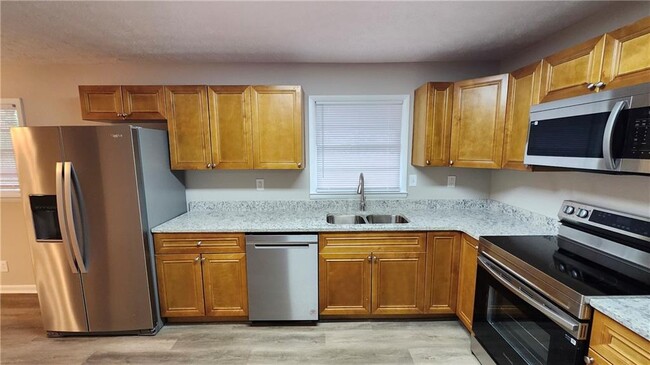 2109 Newgate Dr in Decatur, GA - Building Photo - Building Photo