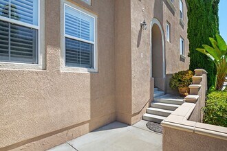 13325 Via Costanza in San Diego, CA - Building Photo - Building Photo