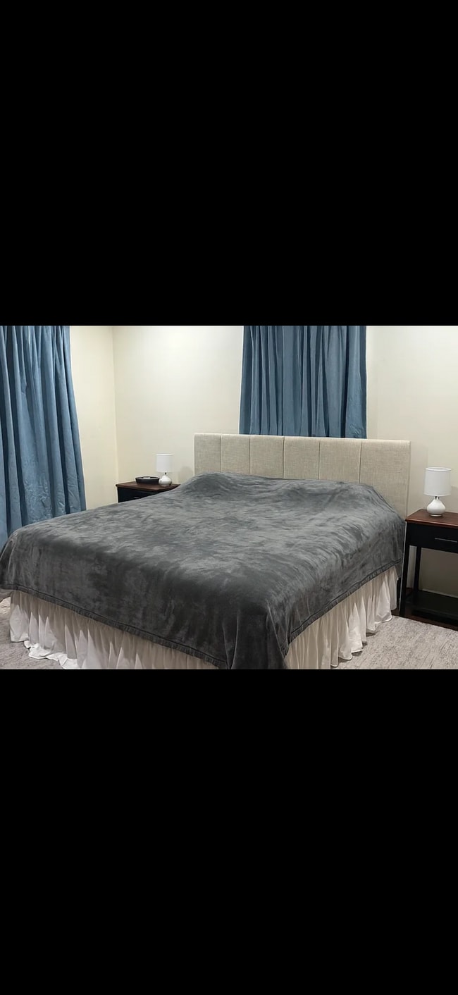 34 Tremont St, Unit 1 in Norwood, MA - Foto de edificio - Building Photo