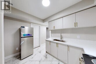 195 Balmoral Ave N in Hamilton, ON - Building Photo - Building Photo