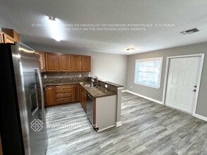 148 Carol Susan Ln in Fort Pierce, FL - Foto de edificio - Building Photo